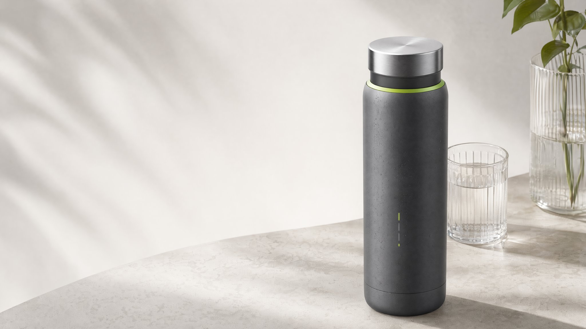 Hero web 4K ancho para lanzamiento de botella inteligente generado con GPT Image 2