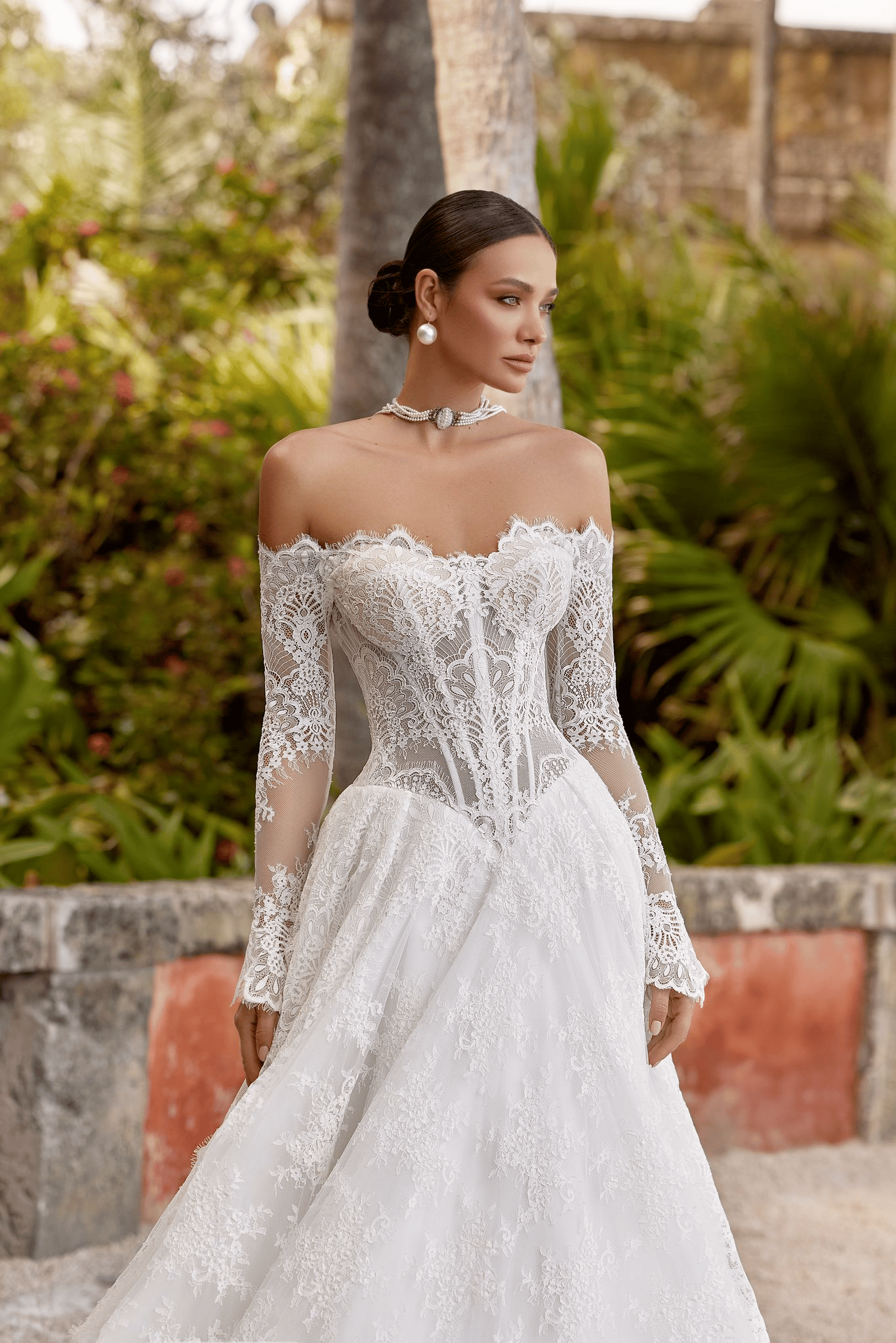 Reference 2 for bridal boutique virtual try-on